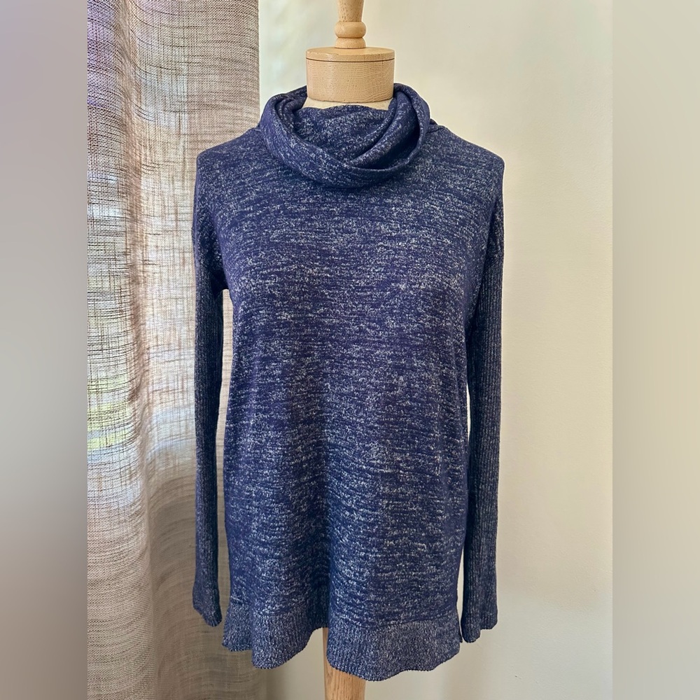 Gap Navy Hi-Lo Sweater XS